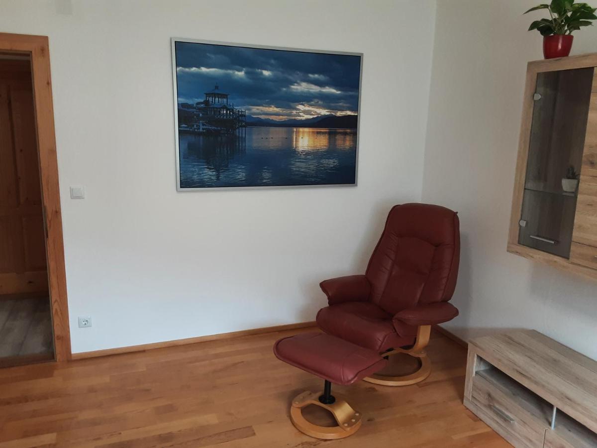 Apartment - Ferienwohnung 1 Treffen Am Ossiachersee Exteriör bild