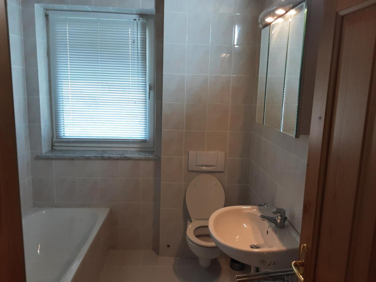 Apartment - Ferienwohnung 1 Treffen Am Ossiachersee Exteriör bild