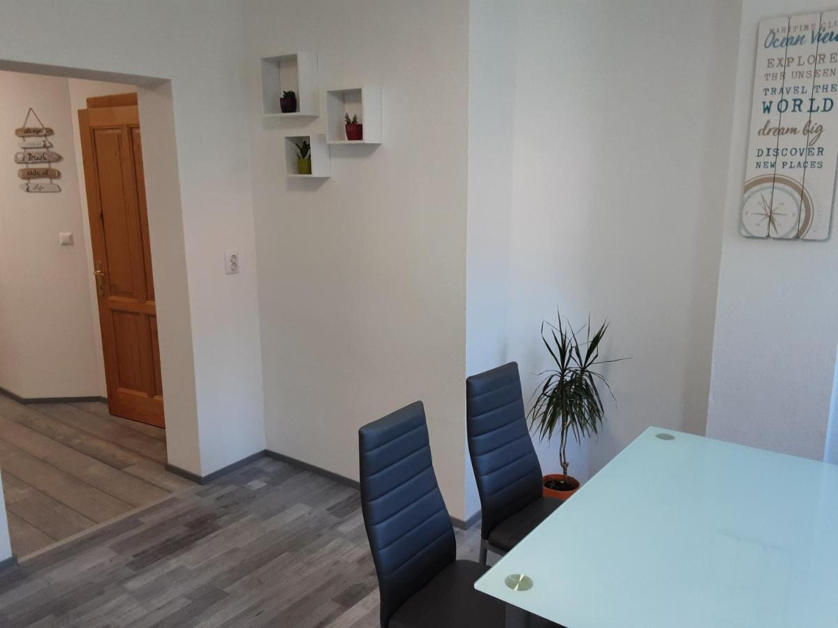 Apartment - Ferienwohnung 1 Treffen Am Ossiachersee Exteriör bild