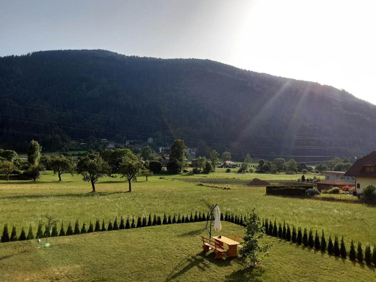 Apartment - Ferienwohnung 1 Treffen Am Ossiachersee Exteriör bild